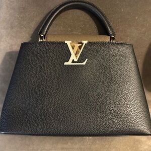 Louis Vuitton Capucines MM